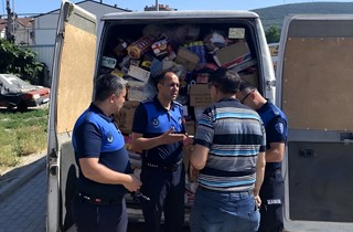 Gemlik’te Sağlıksız Gıda Deposuna Zabıta Baskını